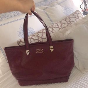 🍂🍁 Berry purple Kate Spade tote bag
